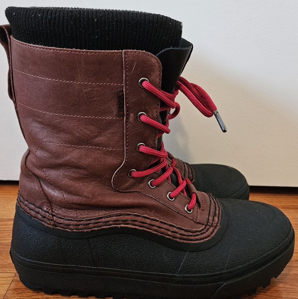Vans Snow Boots View 2